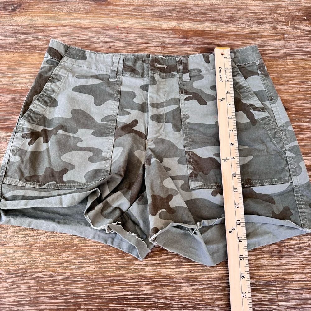 Girlfriend Khaki short size 6 - Picture 7 of 16